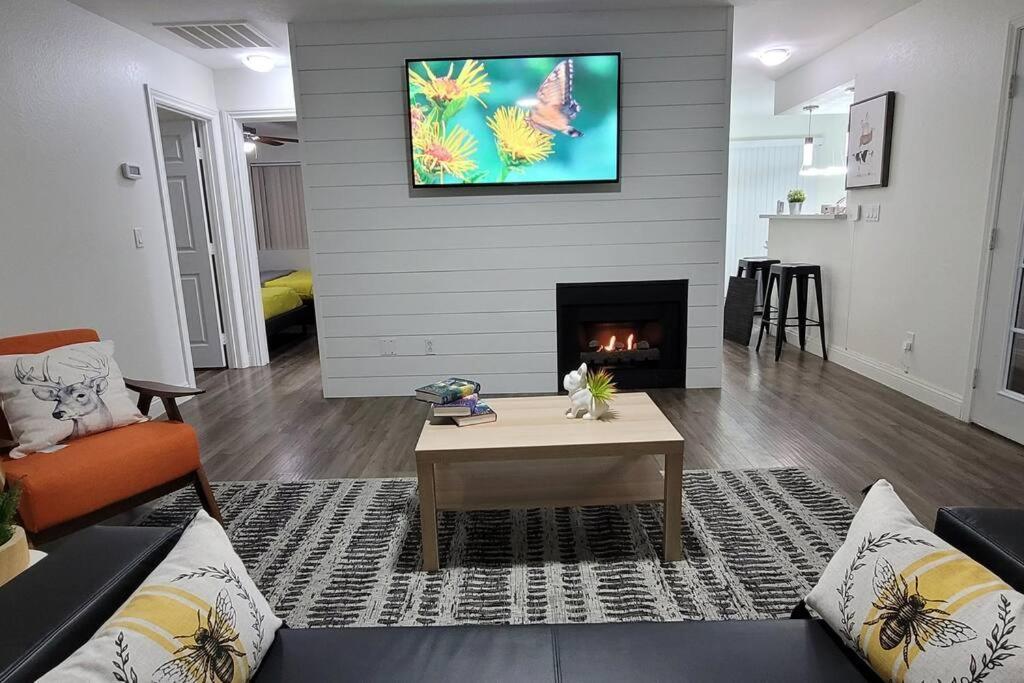 L - Fully Remodeled And Professionally Decorated Las Vegas Exteriör bild